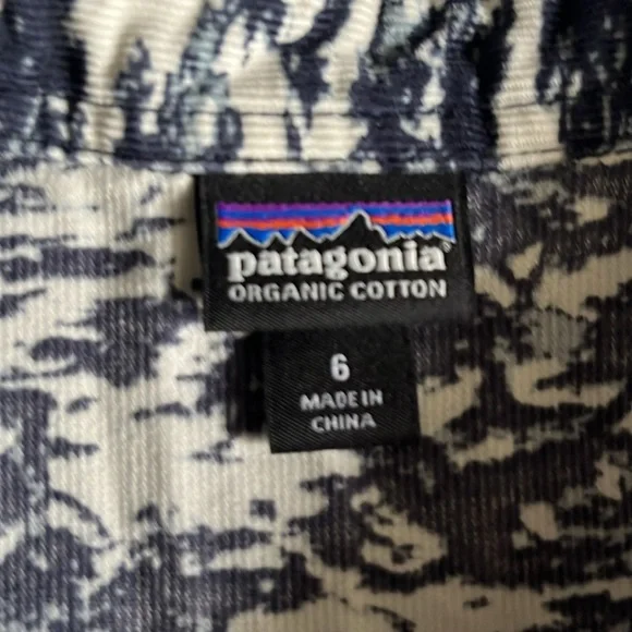 Patagonia Women’s Corduroy Button Down Shirt Size 6, Small - Picture 3 of 4